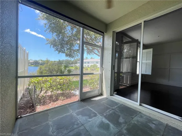 1370  Mariposa  CIR, Naples, FL 34105