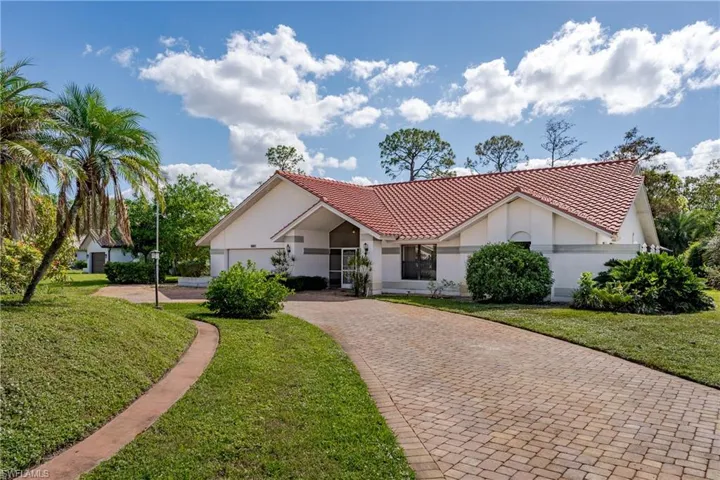 5532  Foxhunt  WAY, Naples, FL 34104