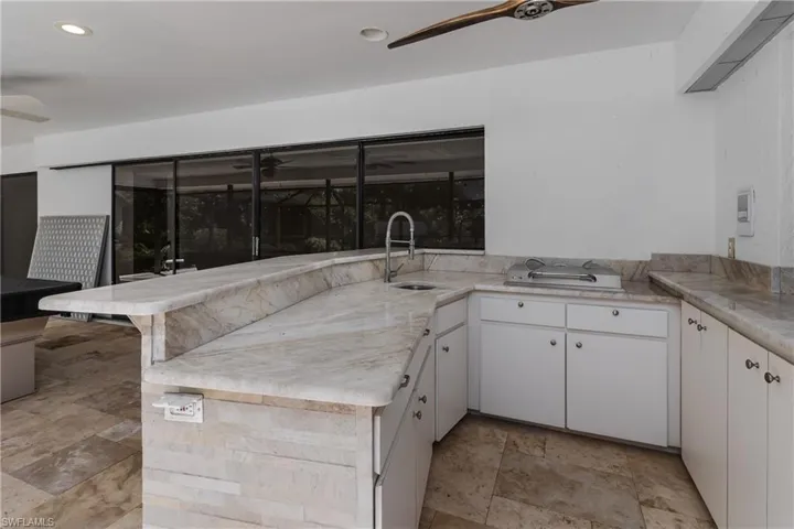 5532  Foxhunt  WAY, Naples, FL 34104