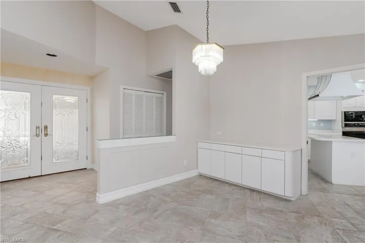 5532  Foxhunt  WAY, Naples, FL 34104