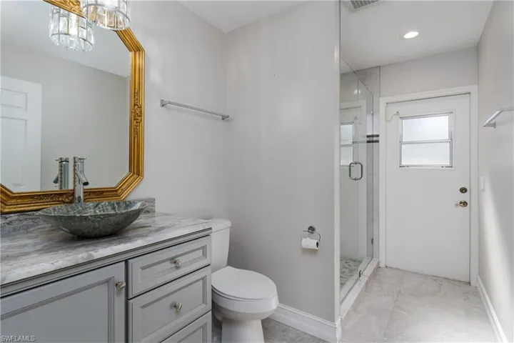 5532  Foxhunt  WAY, Naples, FL 34104