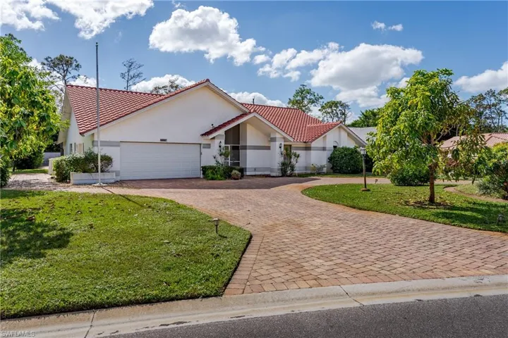 5532  Foxhunt  WAY, Naples, FL 34104