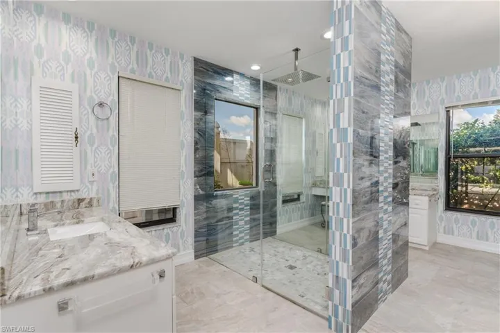 5532  Foxhunt  WAY, Naples, FL 34104