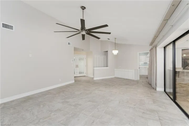 5532  Foxhunt  WAY, Naples, FL 34104