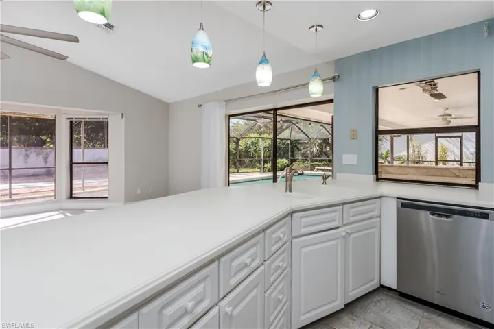 5532  Foxhunt  WAY, Naples, FL 34104