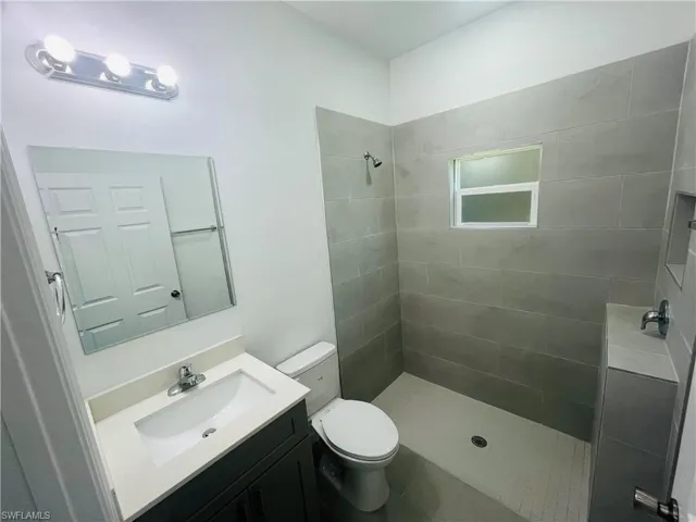 2709  8th SW ST, Lehigh Acres, FL 33976