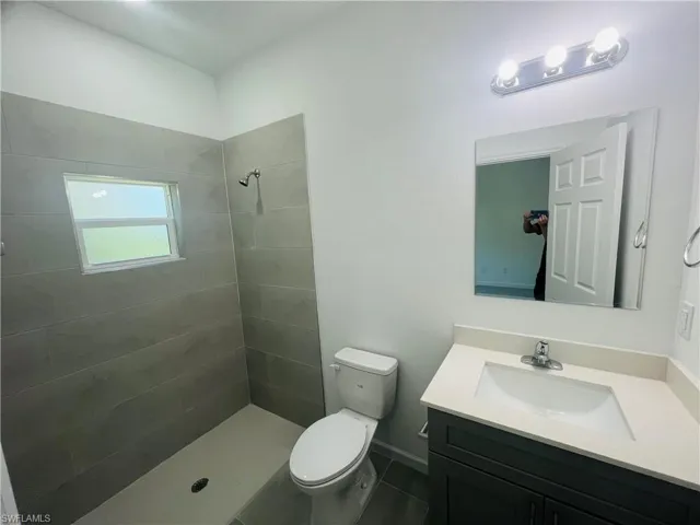 2709  8th SW ST, Lehigh Acres, FL 33976