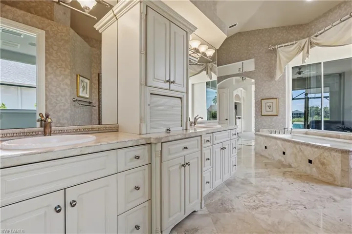 16629 Panther Paw Ct, Fort Myers, Florida 33908