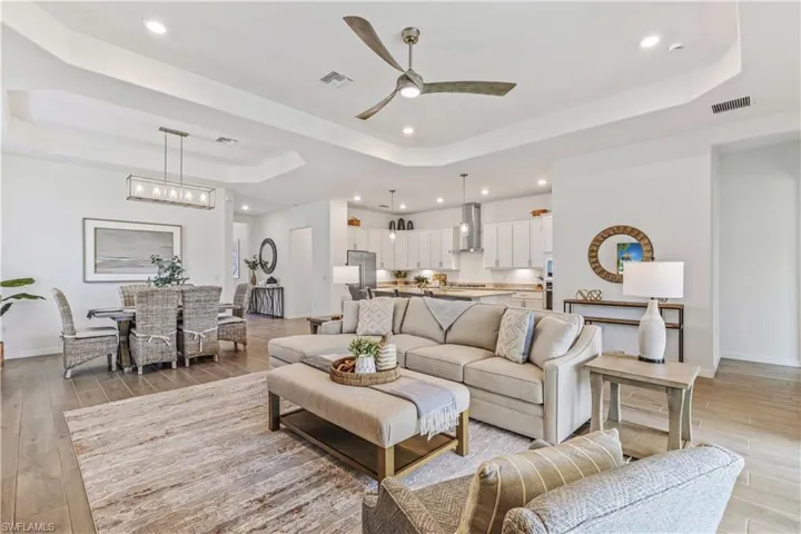 43270  Boardwalk  LOOP, Babcock Ranch, FL 33982