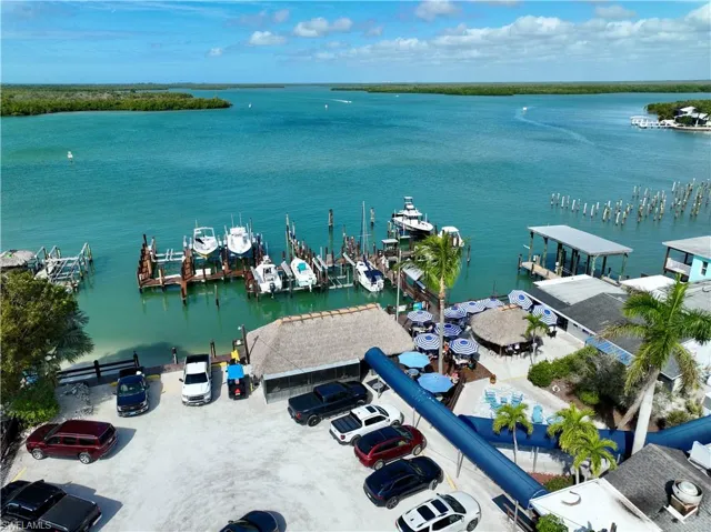Pelican Bend restaurant & Marina