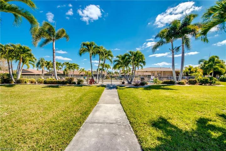 5678  Baden  CT, Fort Myers, FL 33919
