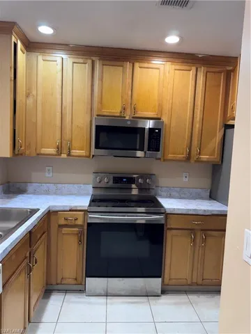 7675 Meadow Lakes Dr 1203, Naples, Florida 34104