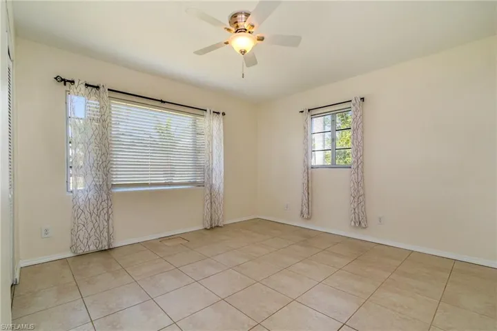 4464 E Riverside  DR, Fort Myers, FL 33905