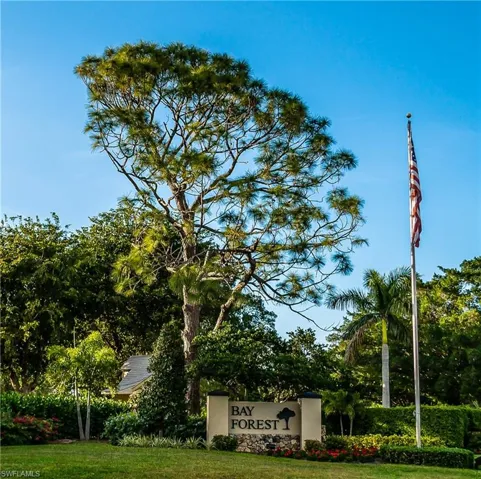 Welcome to Bay Forest! A hidden gem in the middle of North Naples.