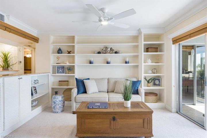 555  Park Shore  DR, Naples, FL 34103