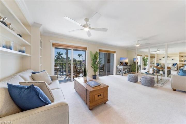 555  Park Shore  DR, Naples, FL 34103