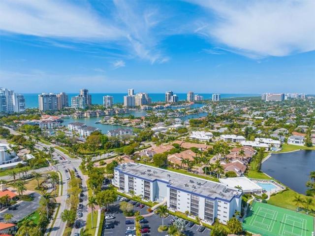555  Park Shore  DR, Naples, FL 34103