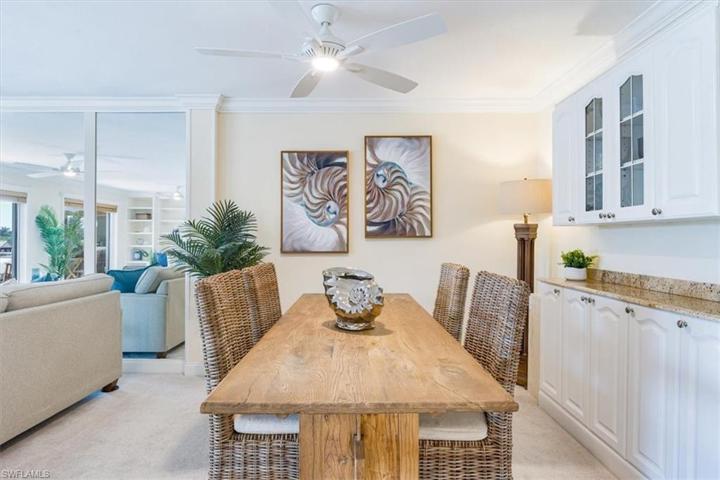 555  Park Shore  DR, Naples, FL 34103