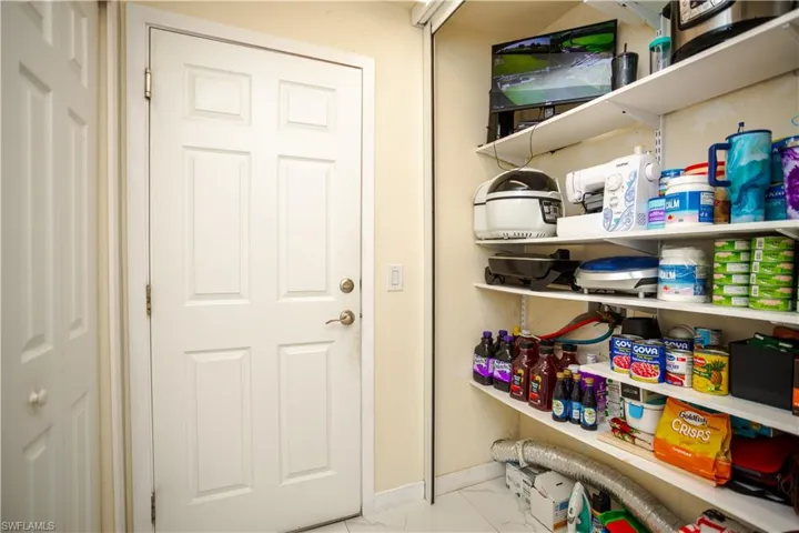 1220 Moore Run, Labelle, Florida 33935