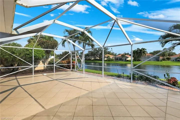 5808 Drummond Way, Naples, Florida 34119