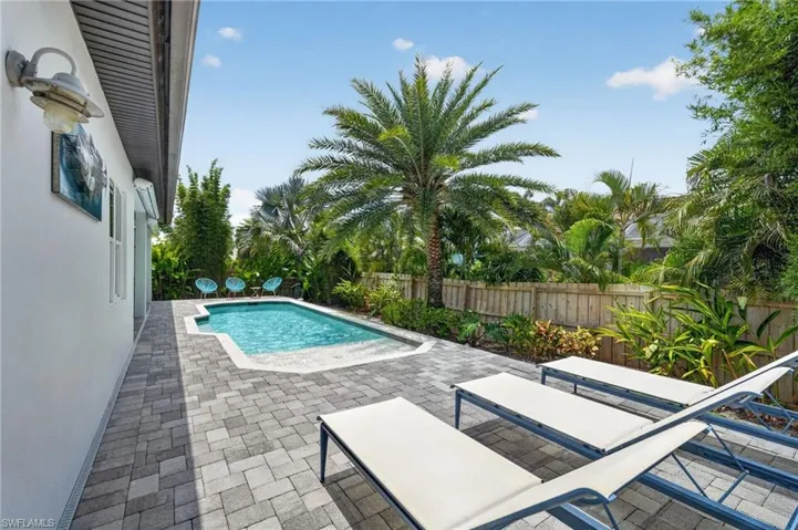 118 Bermuda Rd, Marco Island, Florida 34145