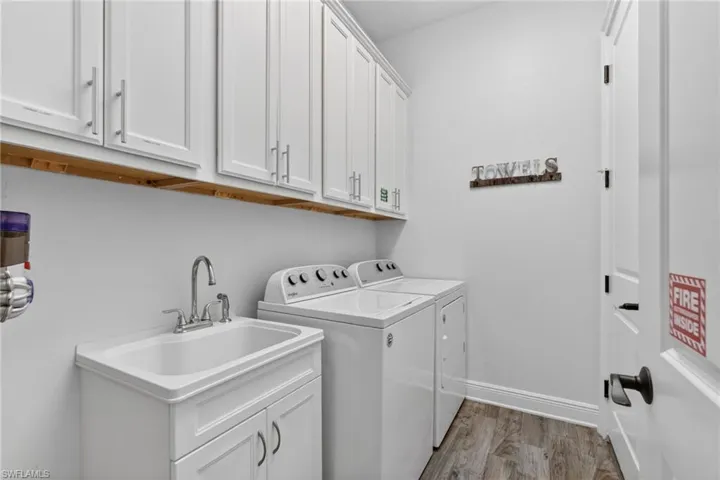 118 Bermuda Rd, Marco Island, Florida 34145
