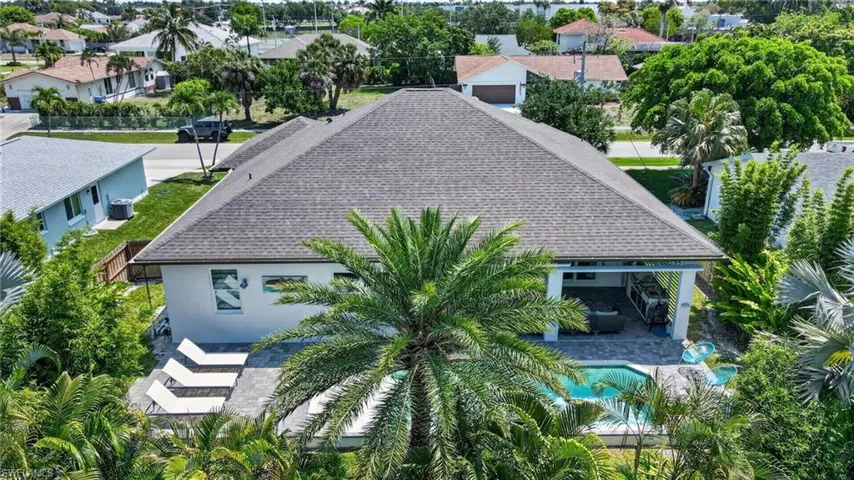 118 Bermuda Rd, Marco Island, Florida 34145