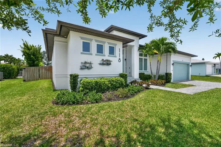 118  Bermuda N RD, Marco Island, FL 34145
