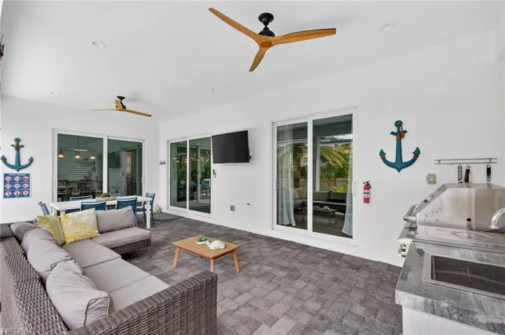 118 Bermuda Rd, Marco Island, Florida 34145