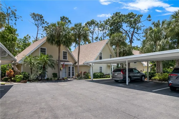 Convenient location, close to carport and dedicated parking splt.