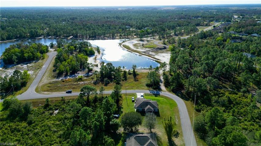 412 Juneau DR, LEHIGH ACRES FL 33974