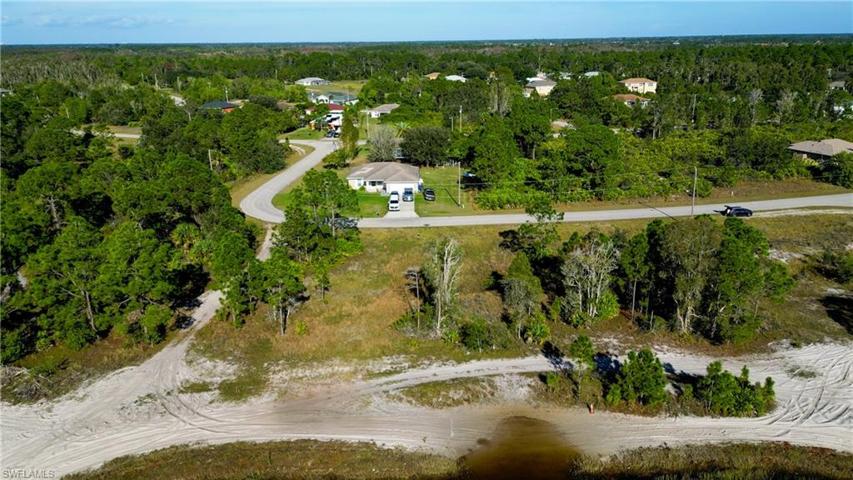 412 Juneau DR, LEHIGH ACRES FL 33974