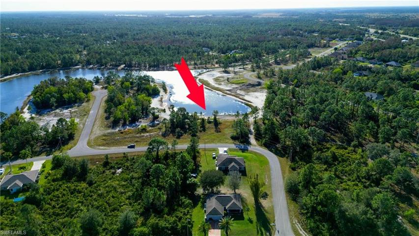 412 Juneau DR, LEHIGH ACRES FL 33974