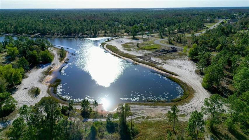 412 Juneau DR, LEHIGH ACRES FL 33974