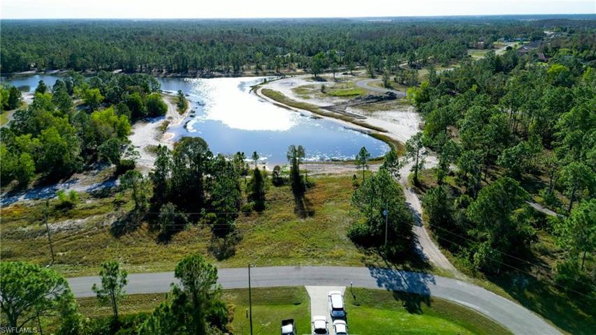 412 Juneau DR, LEHIGH ACRES FL 33974