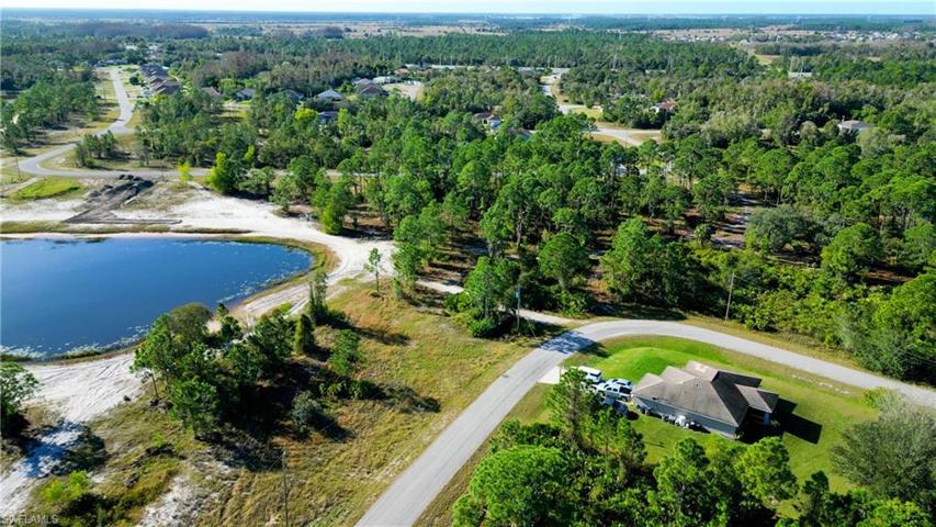 412 Juneau DR, LEHIGH ACRES FL 33974