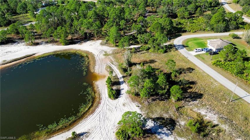 412 Juneau DR, LEHIGH ACRES FL 33974