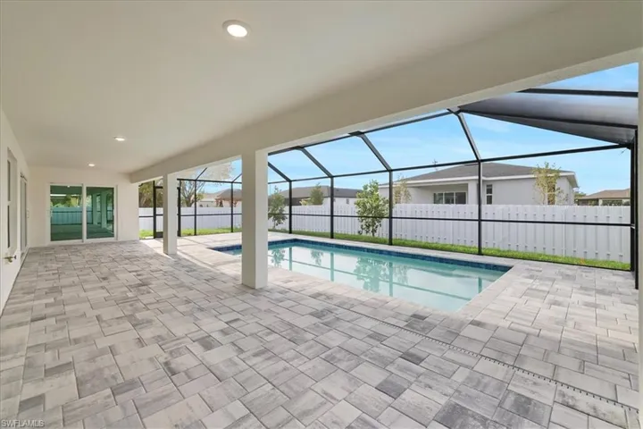 423 NE 20th  ST, Cape Coral, FL 33993