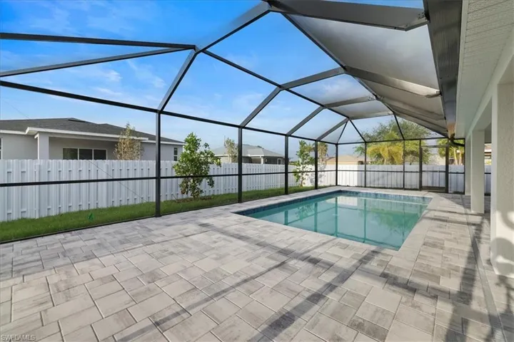 423 NE 20th  ST, Cape Coral, FL 33993