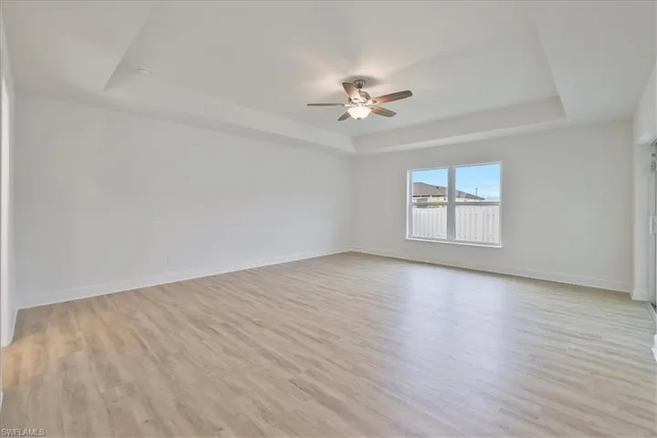 423 NE 20th  ST, Cape Coral, FL 33993