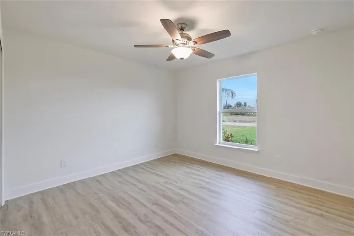 423 NE 20th  ST, Cape Coral, FL 33993