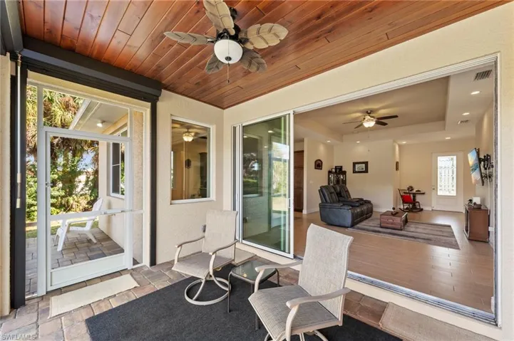 View of patio / terrace featuring a ceiling fan