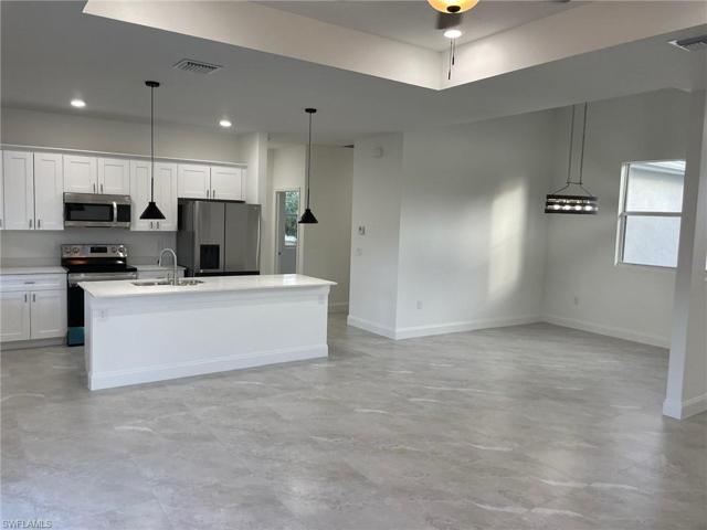 1224  Cherry E ST, Lehigh Acres, FL 33974