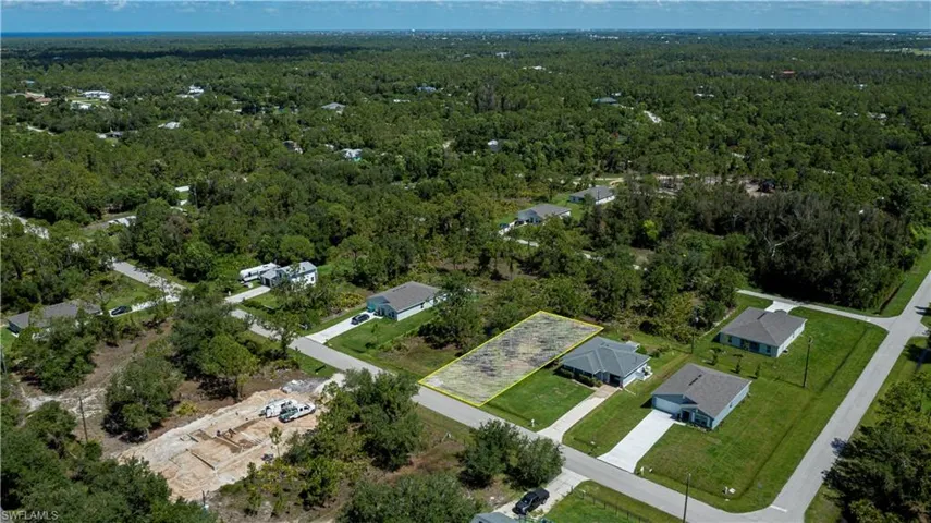 Aerial view of property and surrounding area