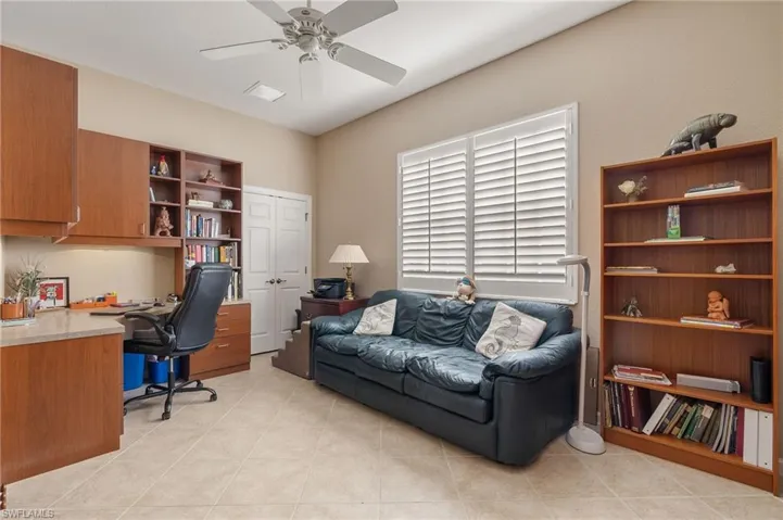 8872 King Henry Ct, Fort Myers, Florida 33908
