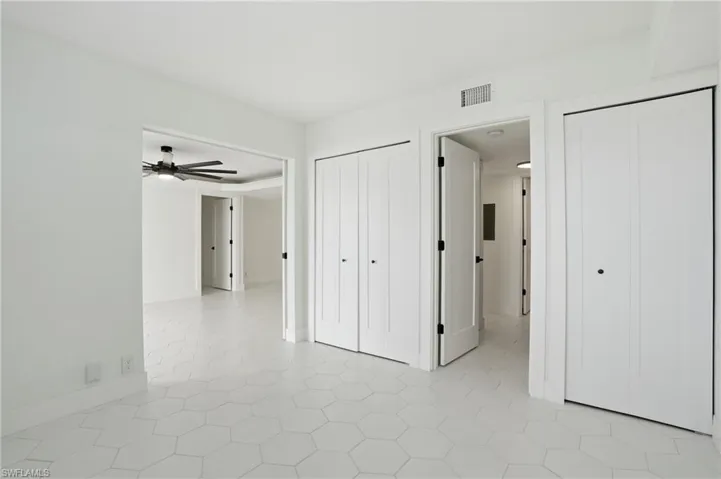 2885 Palm Beach Blvd 402, Fort Myers, Florida 33916