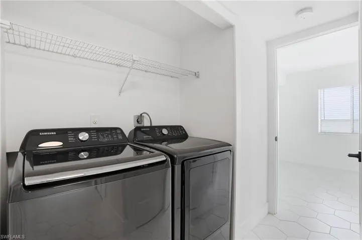 2885 Palm Beach Blvd 402, Fort Myers, Florida 33916