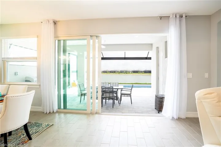 14521  Stern  WAY, Naples, FL 34114