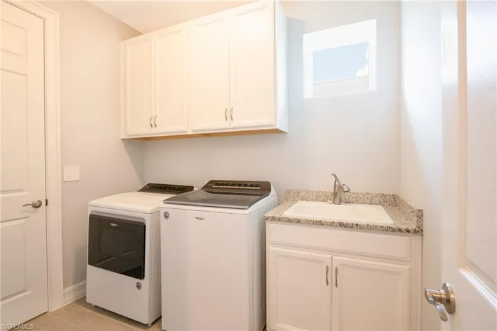 14521  Stern  WAY, Naples, FL 34114