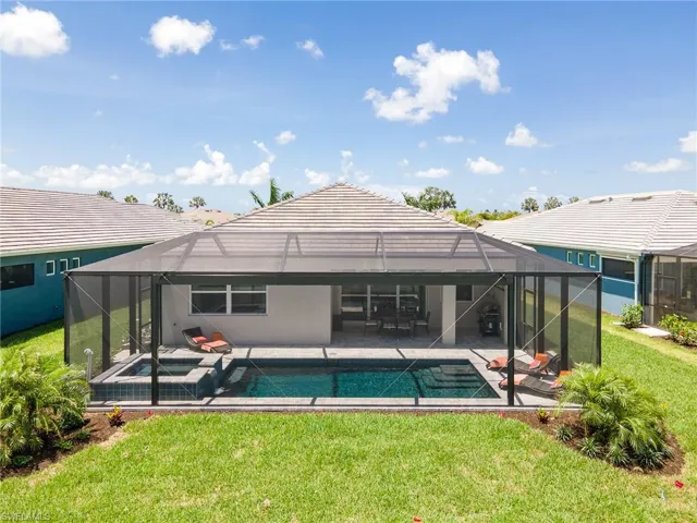 14521  Stern  WAY, Naples, FL 34114